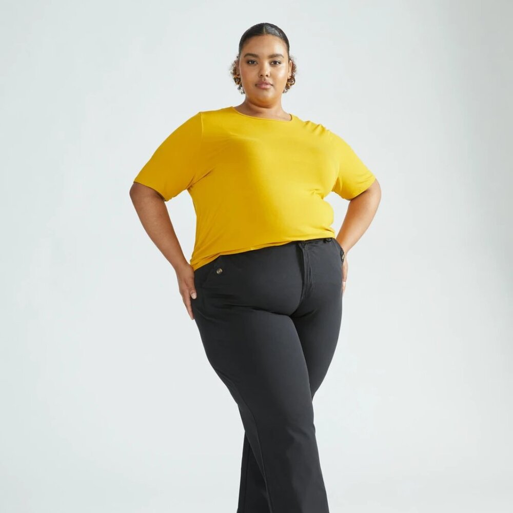 🆕 Universal Standard Lily Liquid Jersey Crew Neck Stovepipe Tee in S/14-16